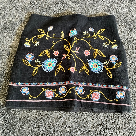 Loft embroidered skirt - Picture 1 of 9